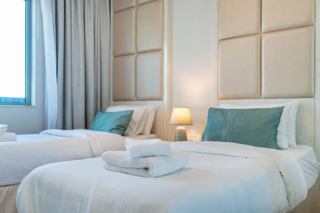 First Class 2Br Modern Downtown Retreat Dubai